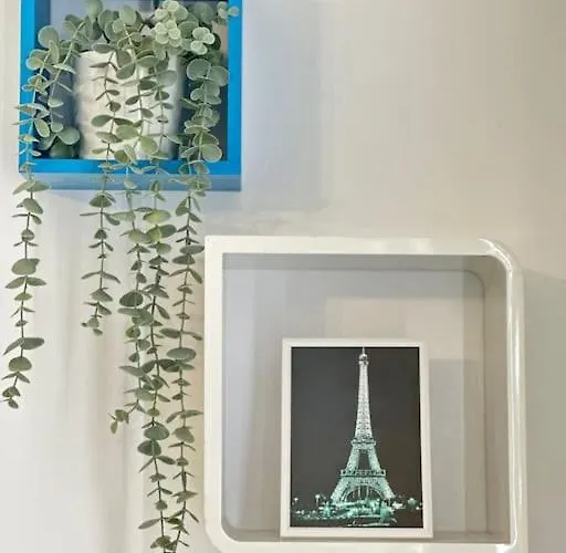 C'est La Vie A Paris
